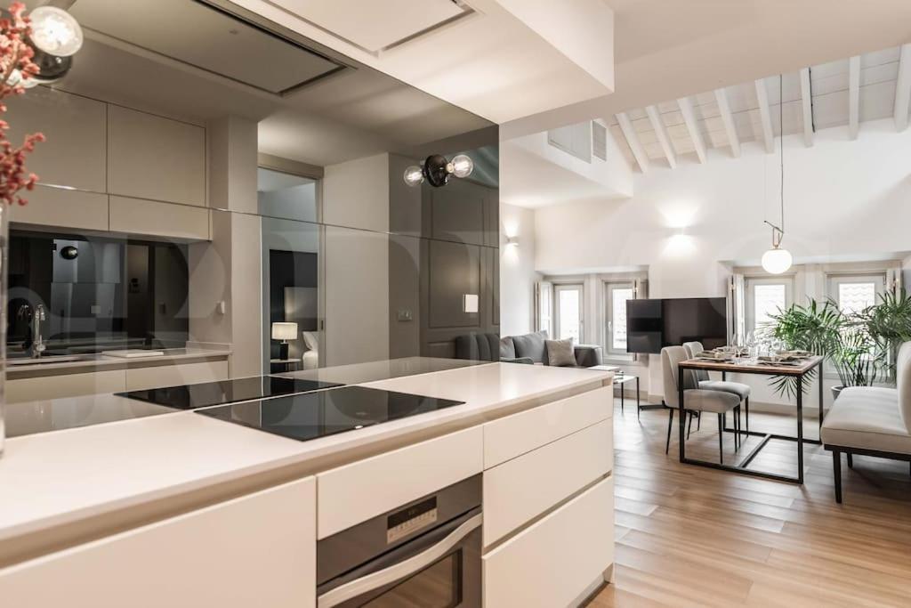 Penthouse Suite With Rooftop In The Heart Of Malaga By Rems Exteriör bild